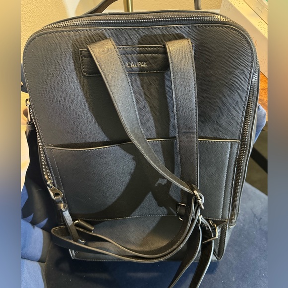 Black backpack | computer bag main image 8